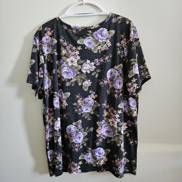Women's Plus Size Floral Short Sleeve Top 3X - Warehouse One - Picture 2 of 7